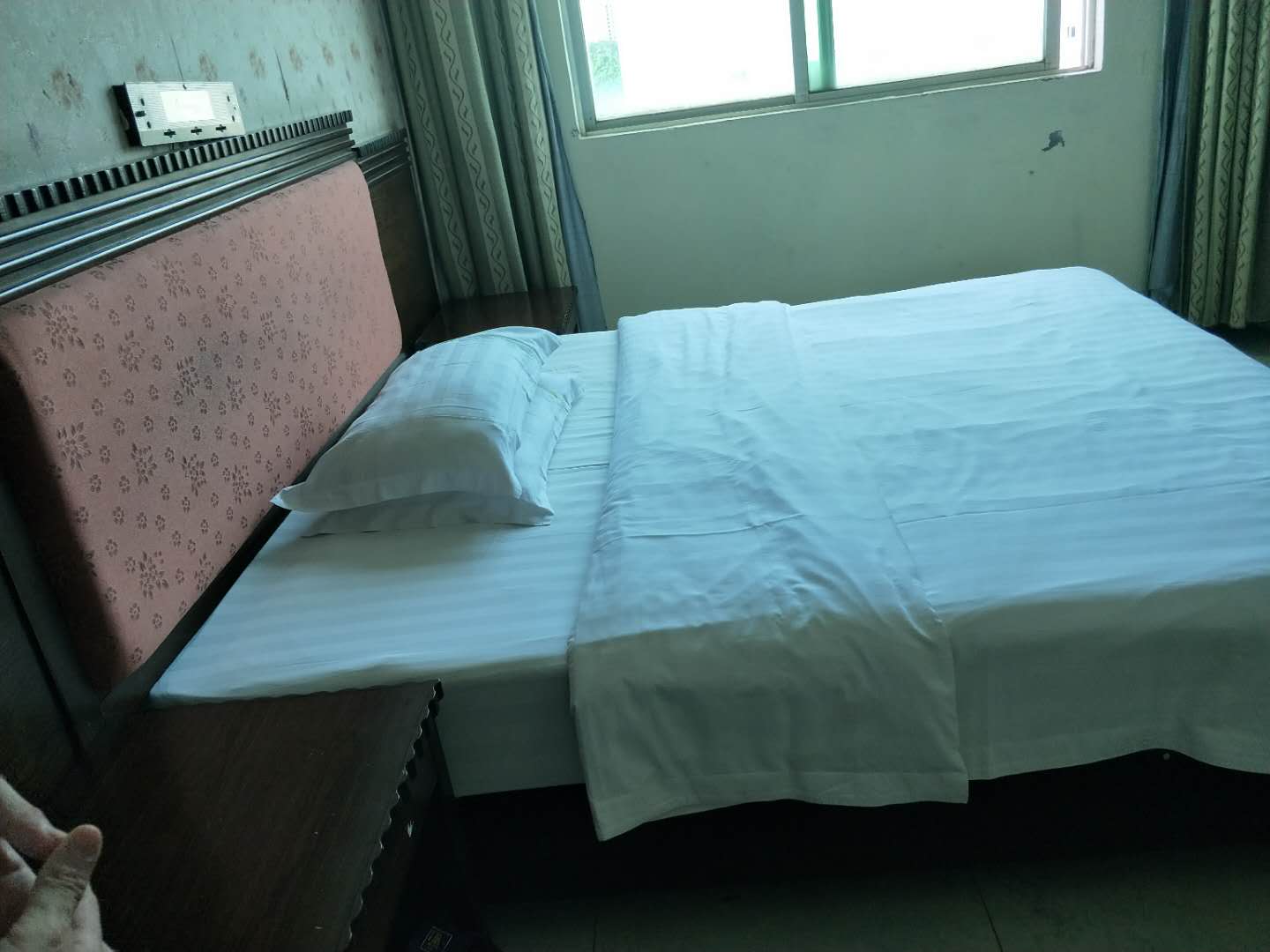 龙华区营业中宾馆酒店转让