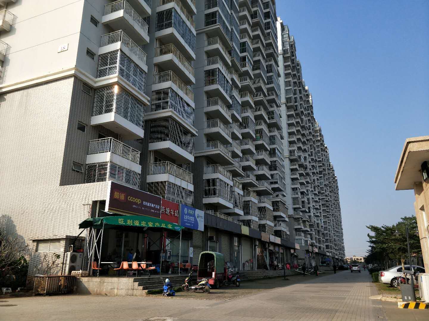 7万低价转让海航城便利店