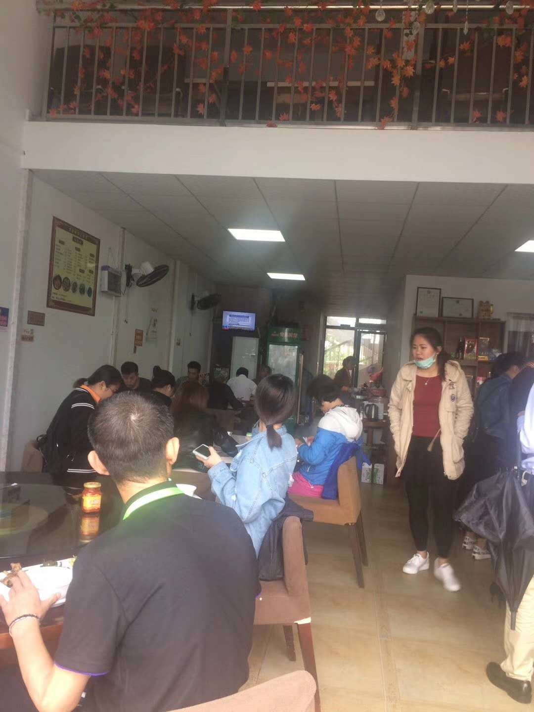 陵水高铁站盈利中餐馆转让
