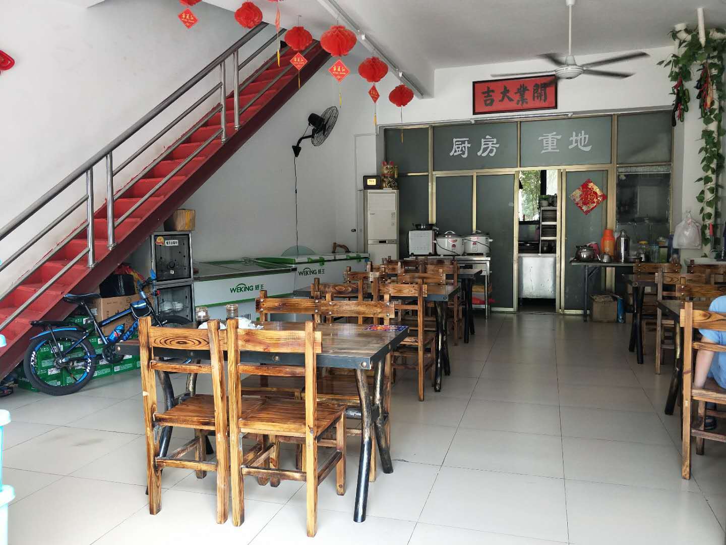 秀英区便宜租金临街餐馆店转让