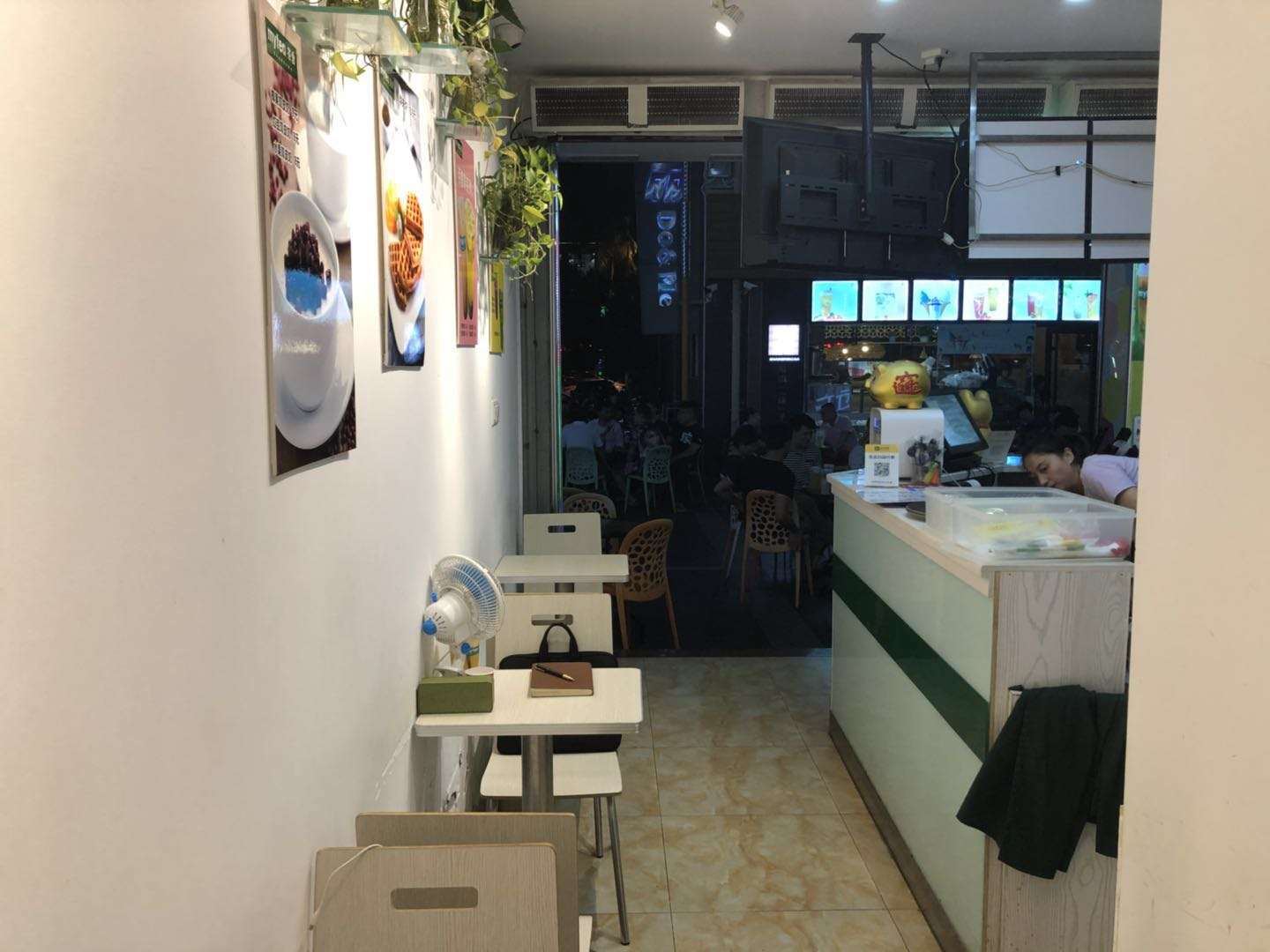 美兰区潮立方出口位置品牌冷饮店转让可空转