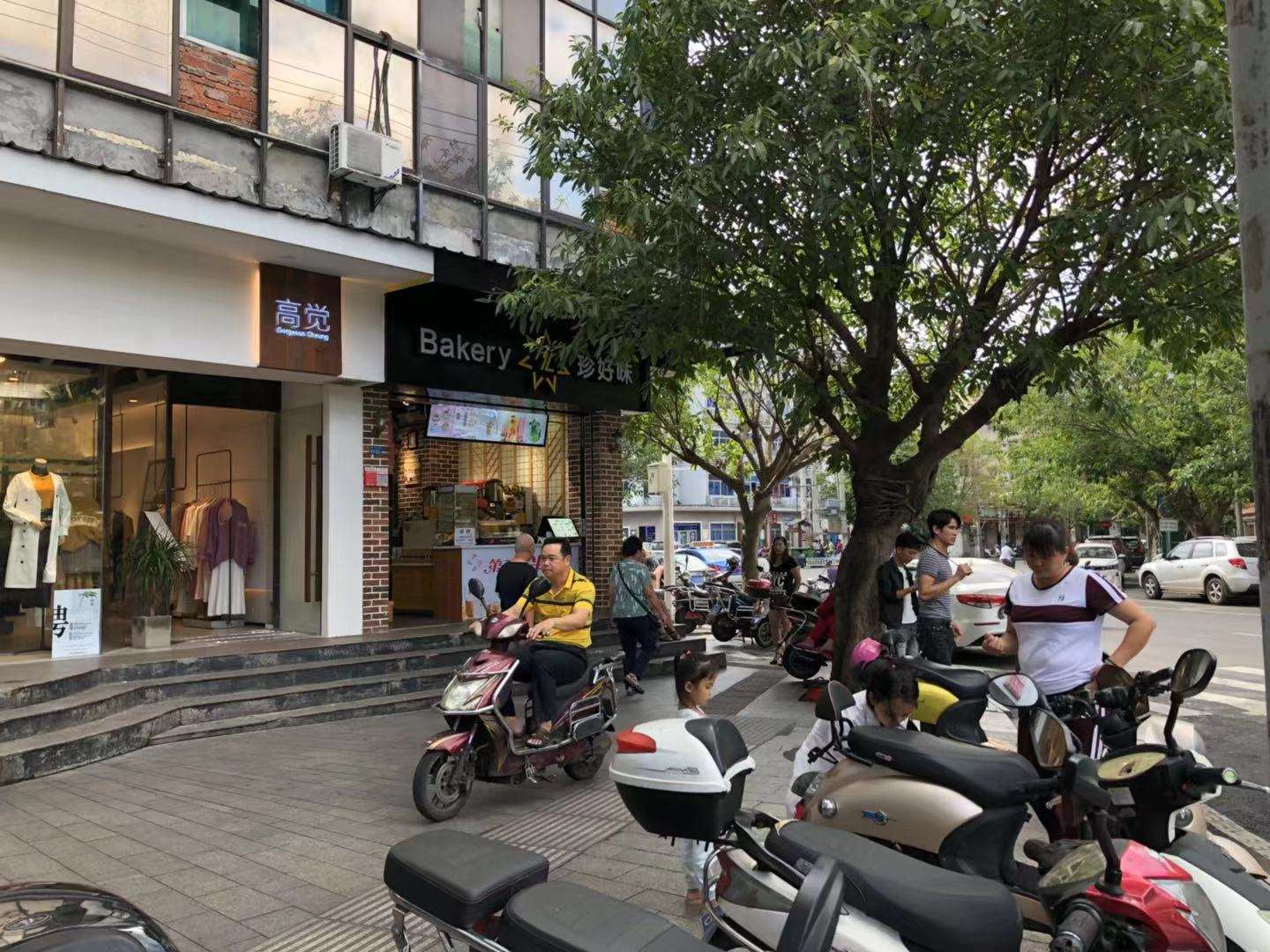 府城中山路与忠介路交叉路口店铺转让