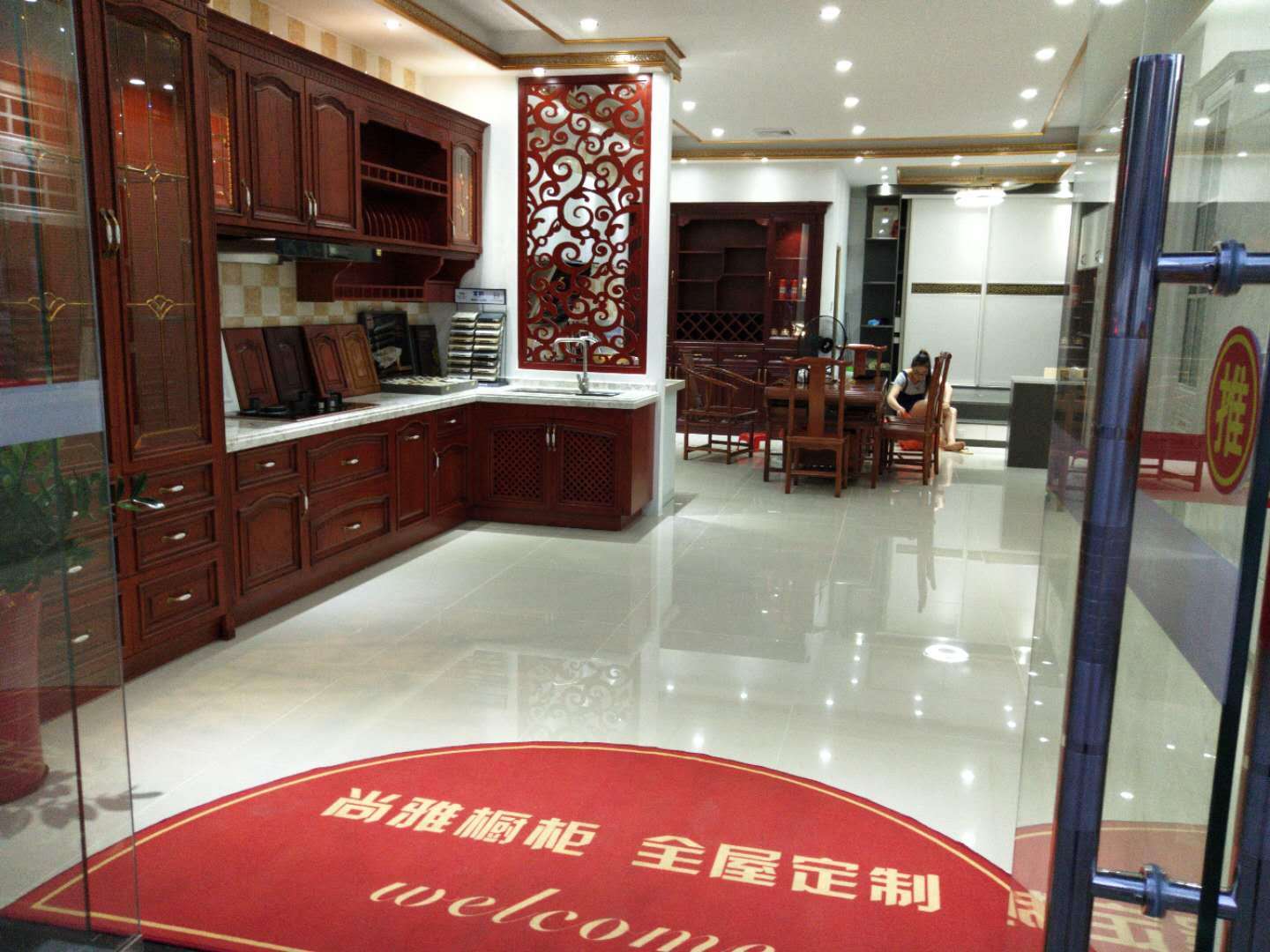 【急】城西学院路橱柜衣柜店转让