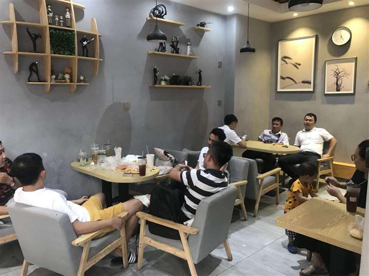 和平南路盈利中品牌冷饮店转让