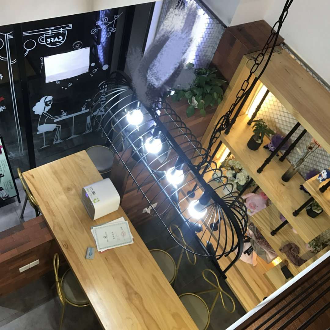 上邦对面嘉华名都临街冷饮店转让
