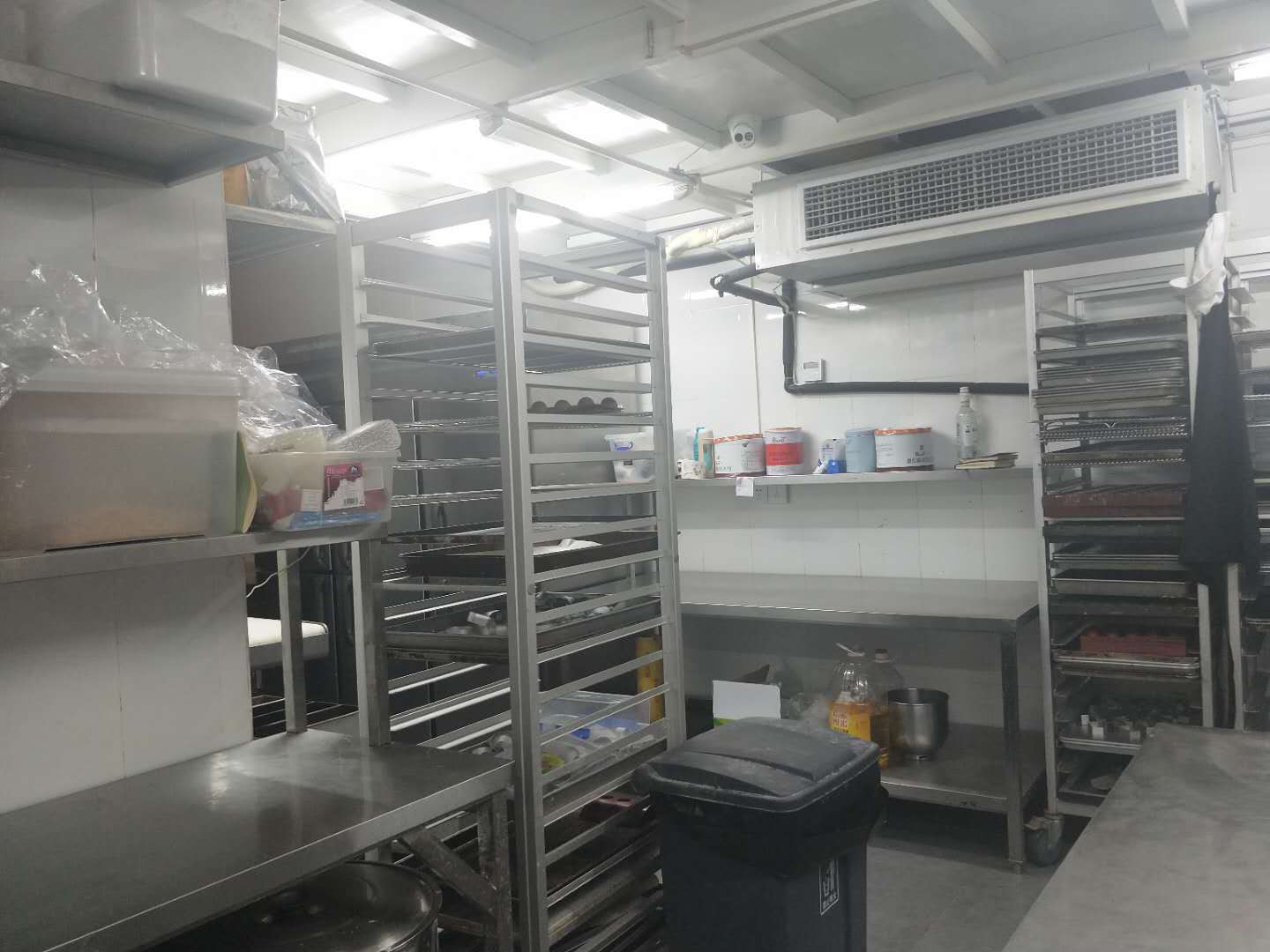 【急】龙昆南海南师范大学旁烘培店转让