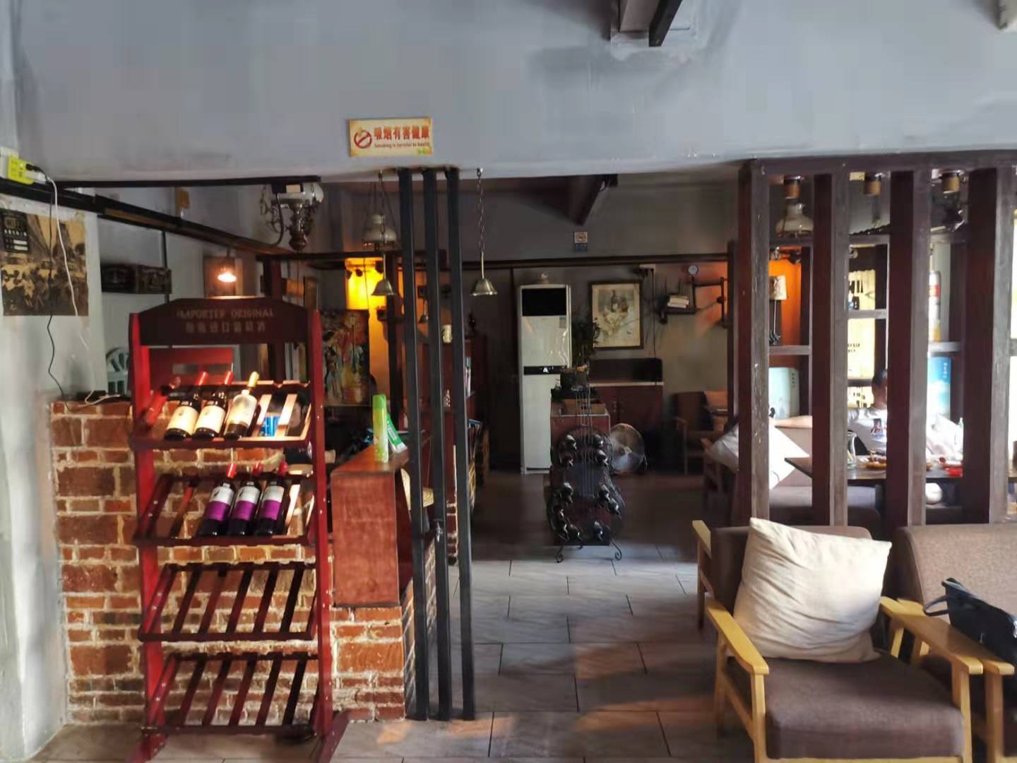 海口凤翔蔬菜批发市场对面餐吧转让