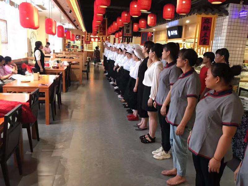 海大北门1300平米档口项目招租或分割出租