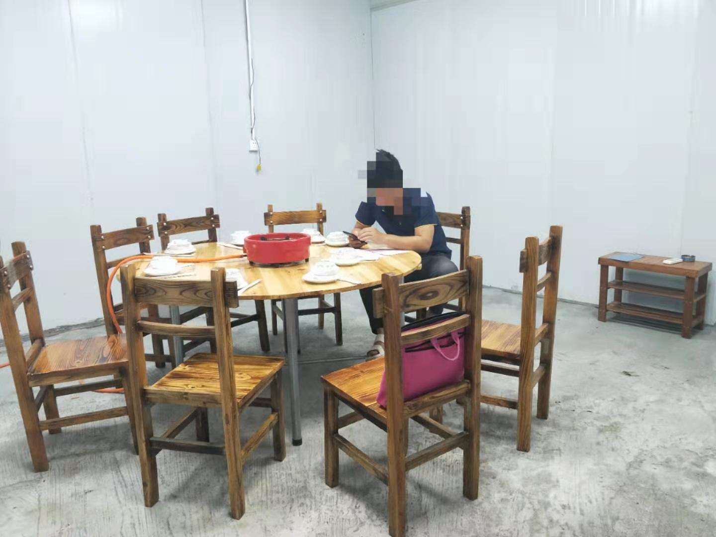 城西学院东街山高村餐馆店转让