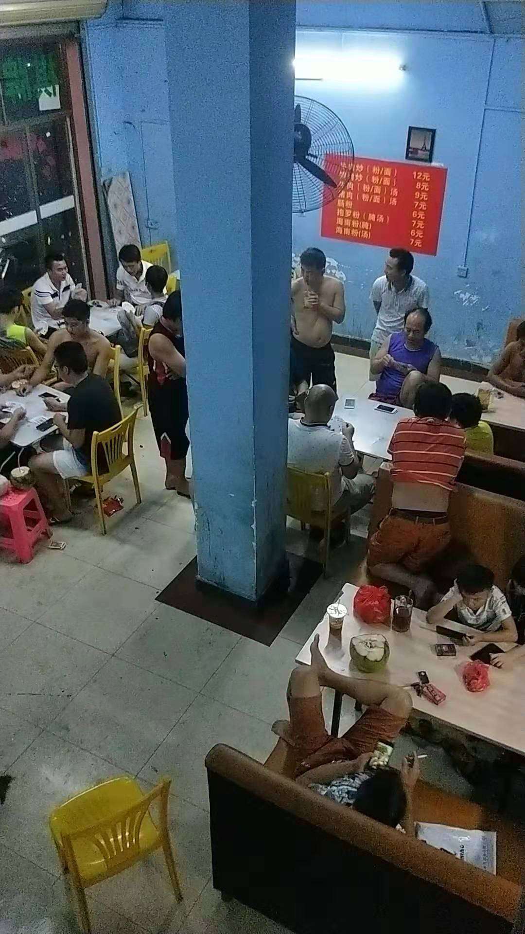 4.8万低价转让青年路临街水吧
