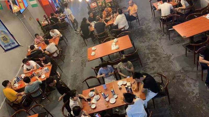 国兴桫椤湾一楼临街餐饮店转让可空转