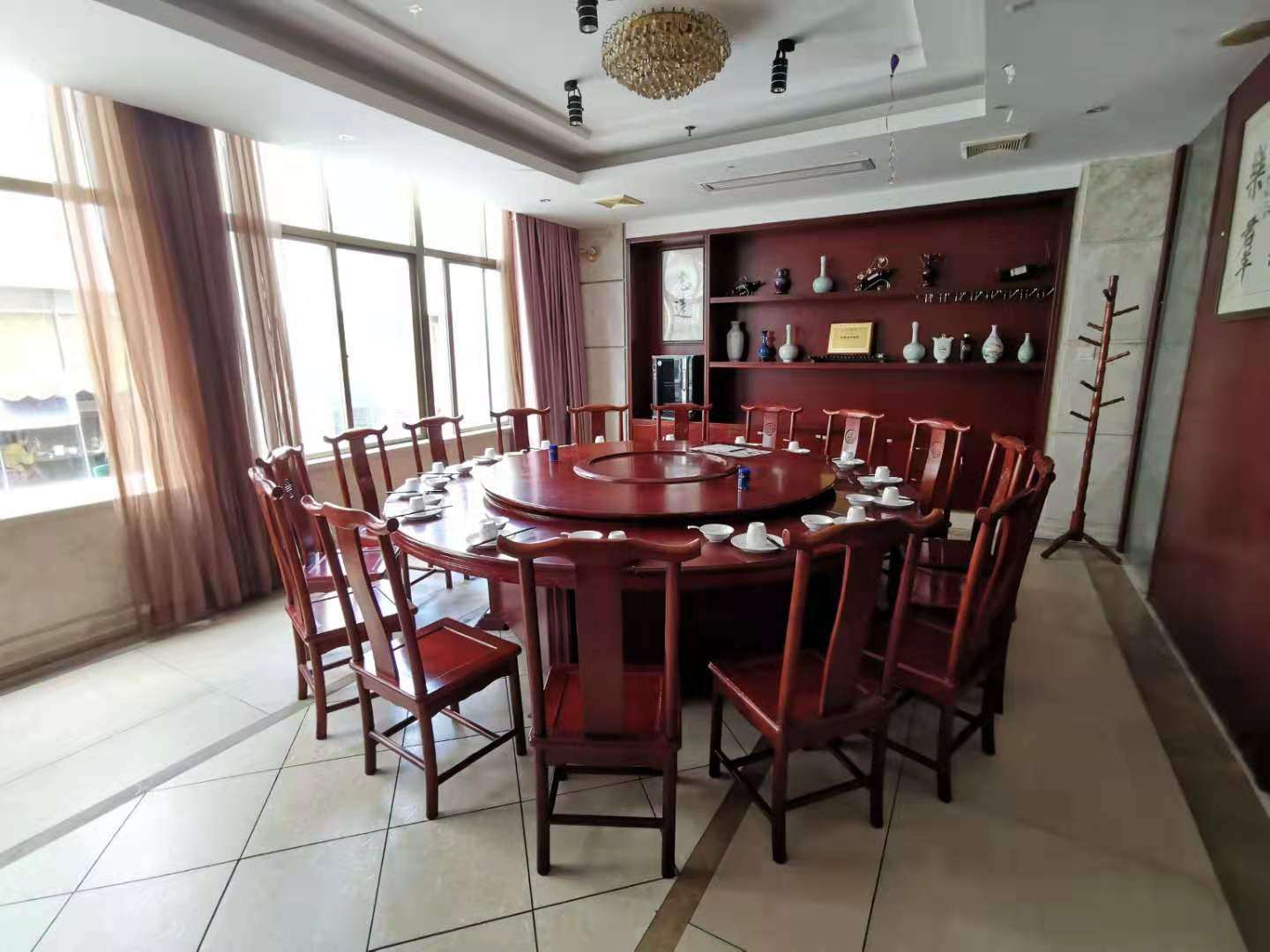 凤翔东路酒店二楼湘菜酒楼转让