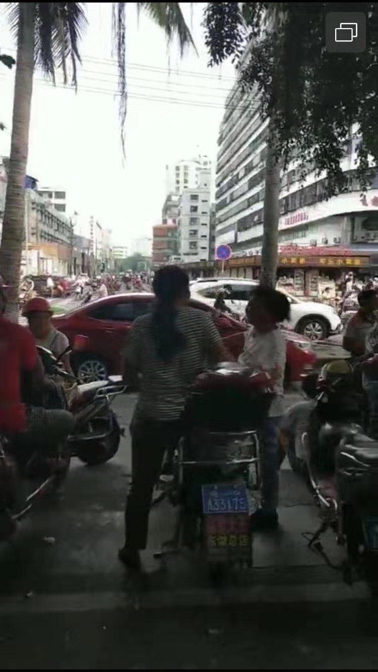 文明中路，临街好位置餐饮店转让