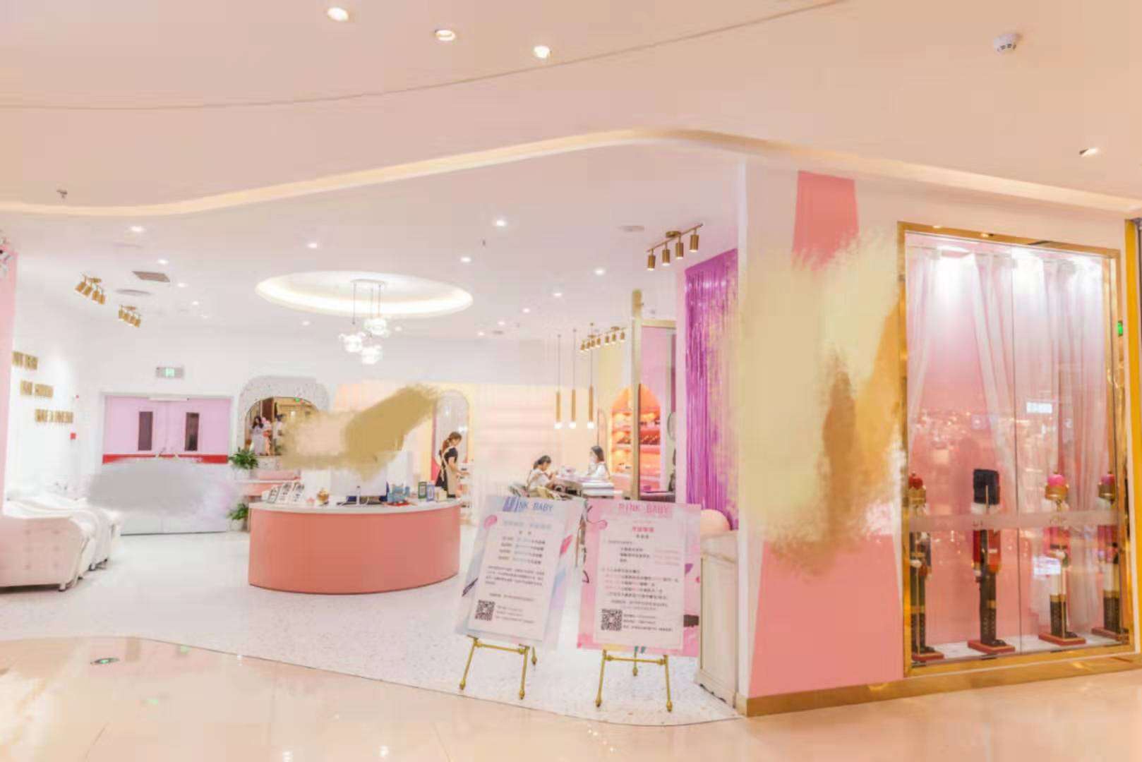国贸友谊阳光城海底捞旁美甲店转让