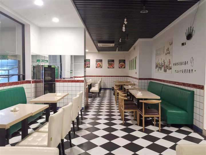 国贸繁华地段京华城生意店转让