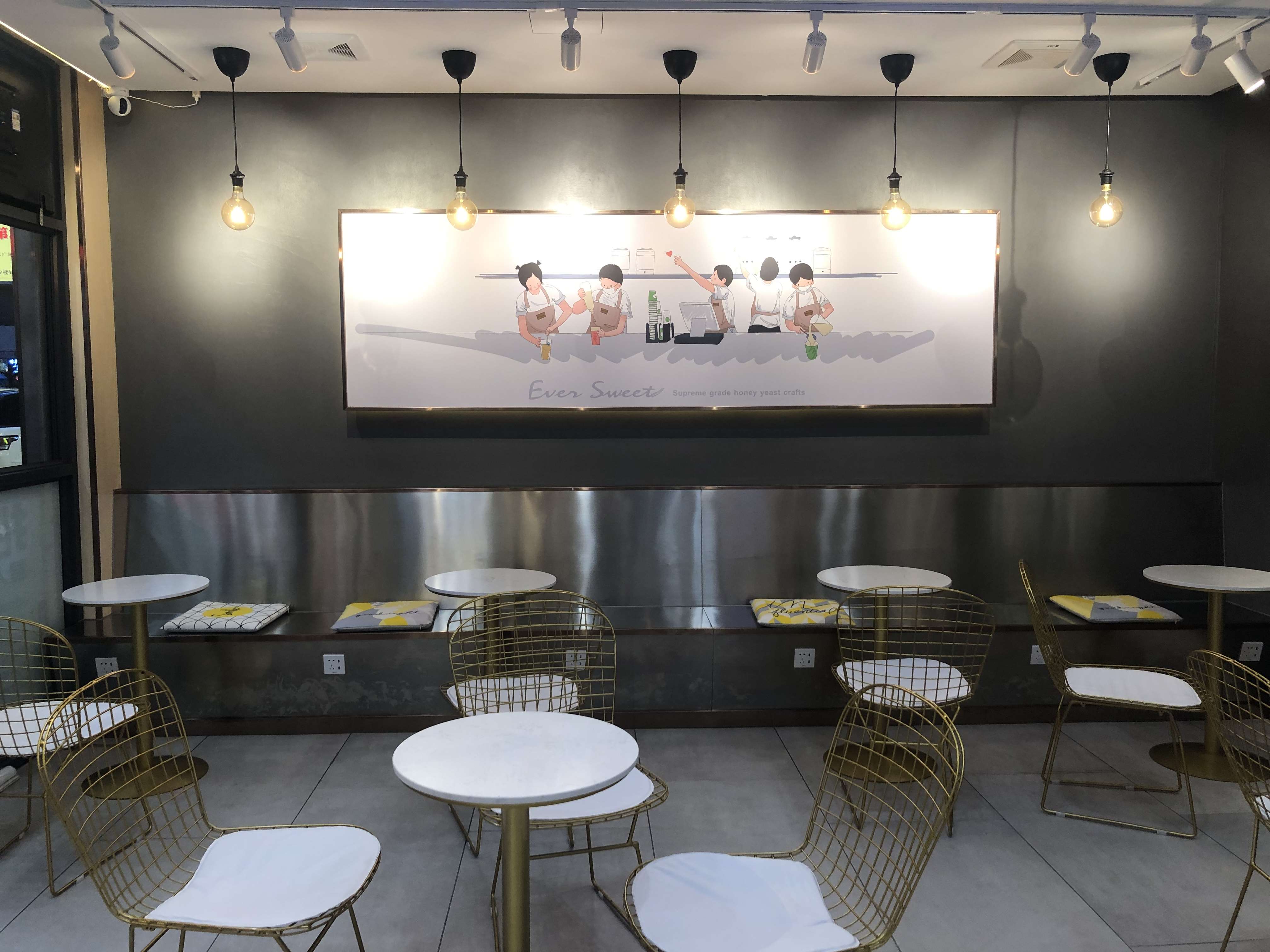 国贸玉沙路十字路口处店铺转让