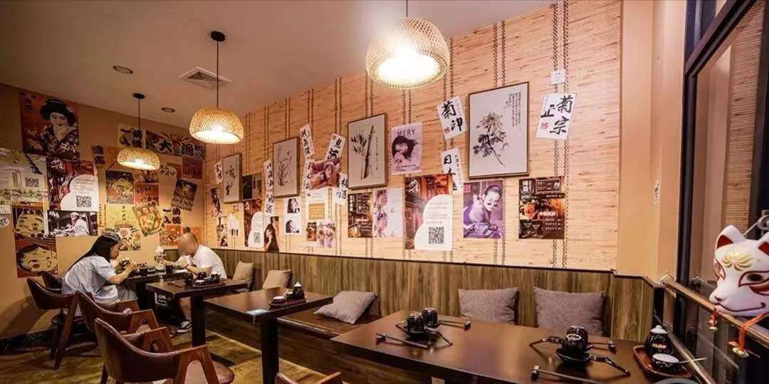 海南大学北门 临街旺铺170平米主题餐饮店转租