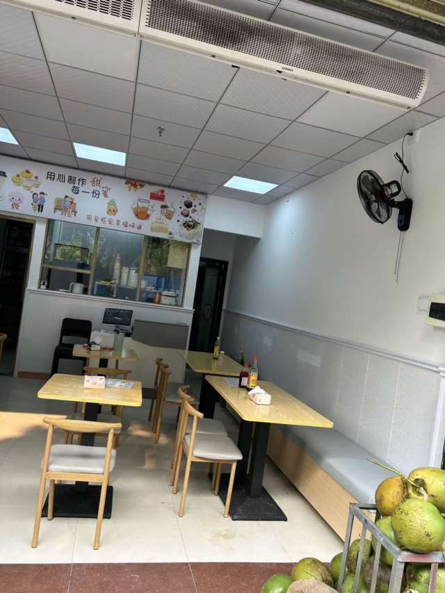 白沙县城营业中临街小吃店转让