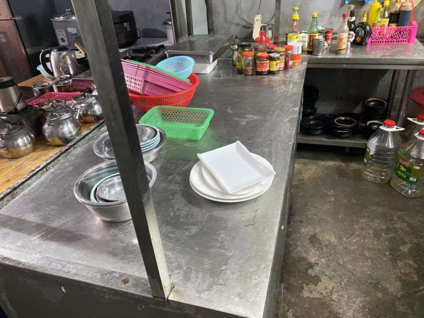 临高县二环东路餐饮店转让