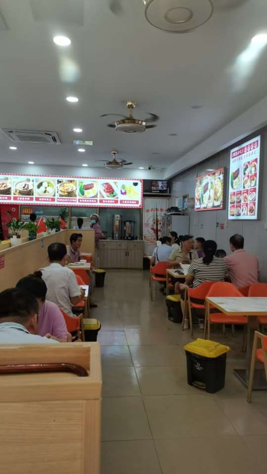 昌江东风路品牌餐饮店转让