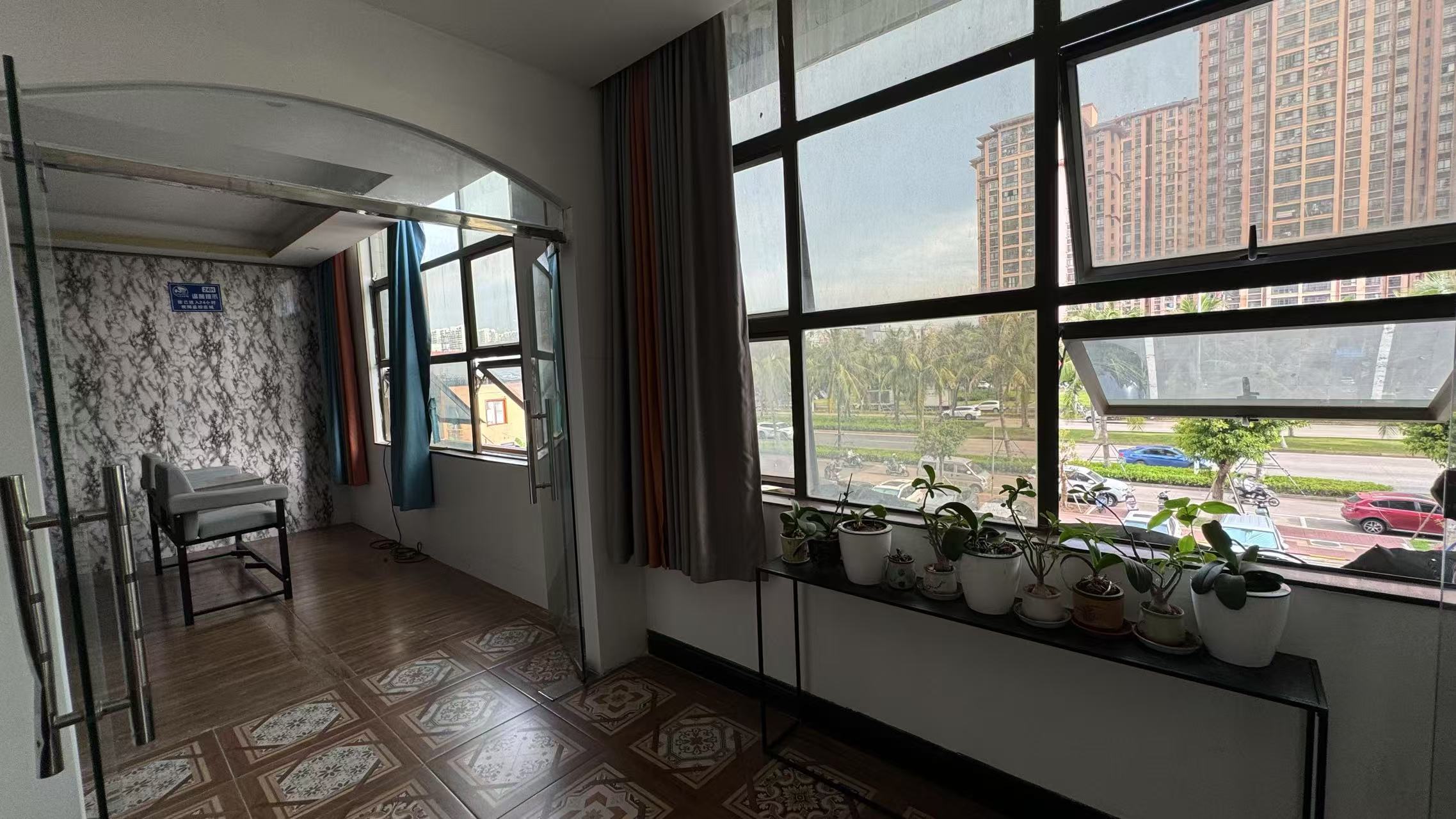 房东直租！可合作经营！椰海新城大型小区二楼